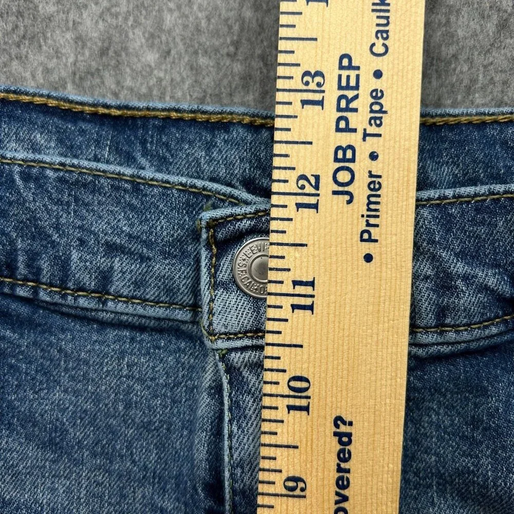 Levi's 514 Straight Fit Jeans Men's Size 40 X 32 Mid Rise Medium Wash Denim